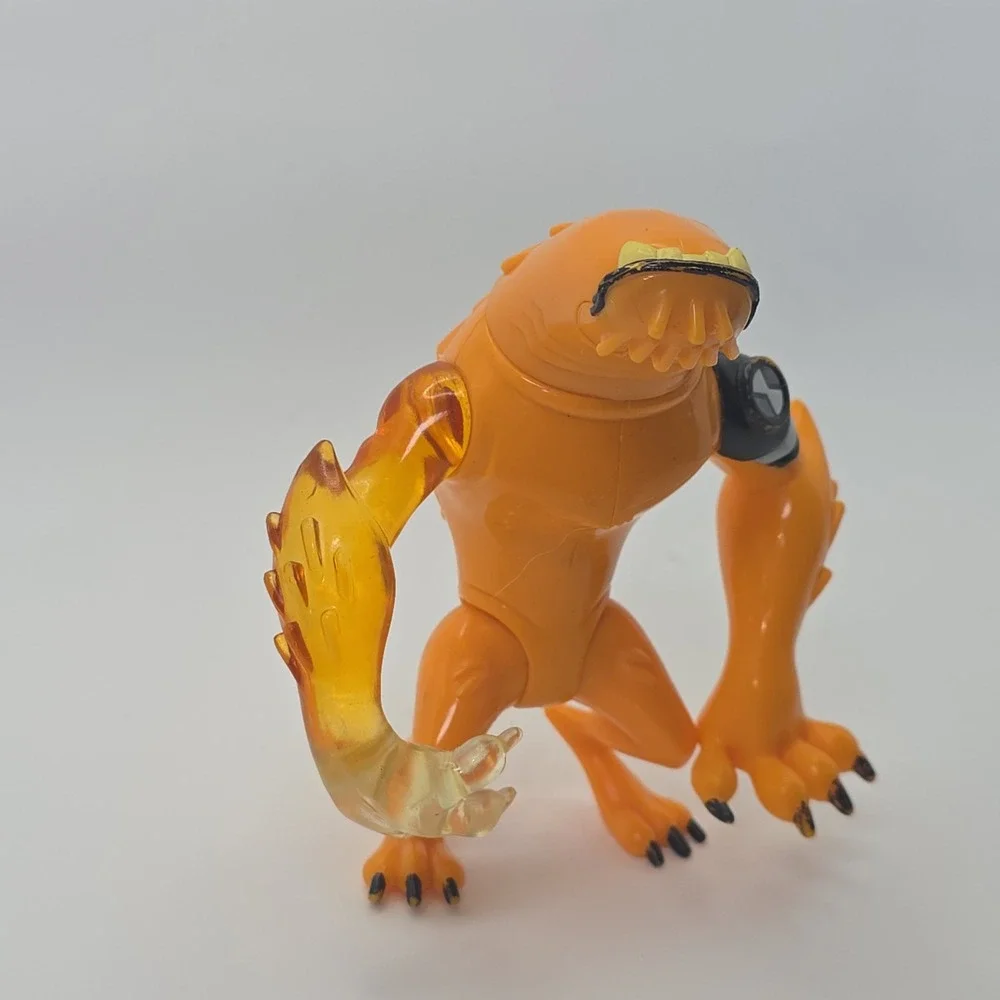 Ben 10 Wildmutt Action Figure Orange Translucent Arm Bandai 2006 Cartoon Network